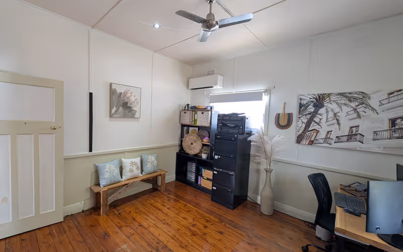 30 Ernest Street, Belmont image 1