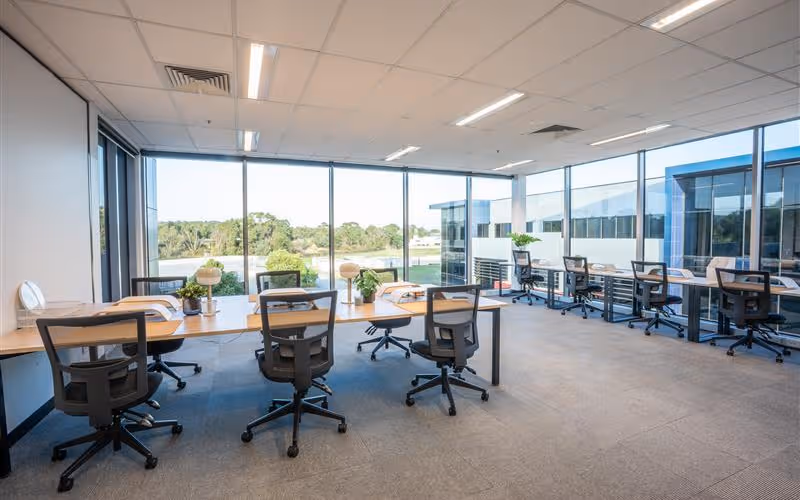 66 Victor Crescent, Narre Warren, 13 DESKS 66 Victor Crescent, Narre Warren image 1