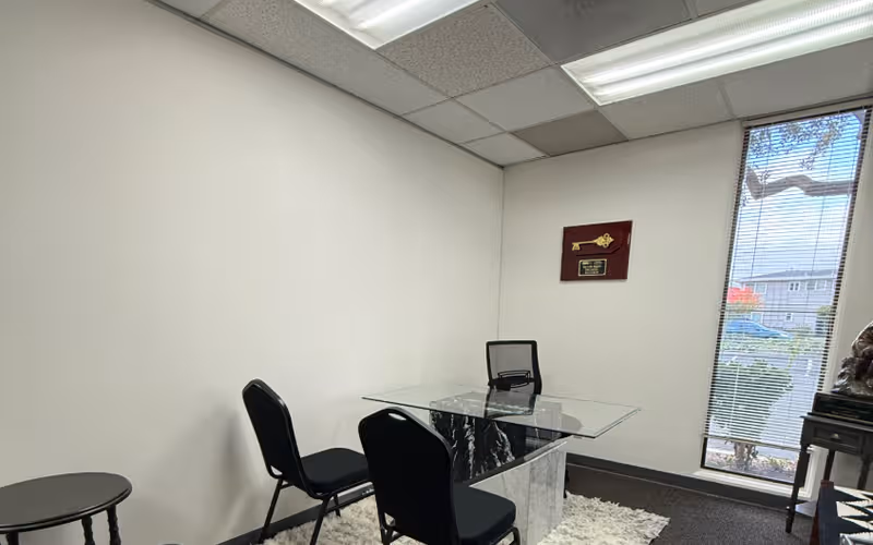 1730 S Amphlett Blvd, San Mateo, 4 DESKS 1730 S Amphlett Blvd, San Mateo image 1