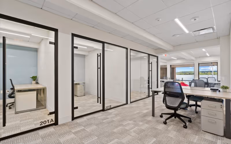 101 N Union St, Alexandria, 15 DESKS 101 N Union St, Alexandria image 1