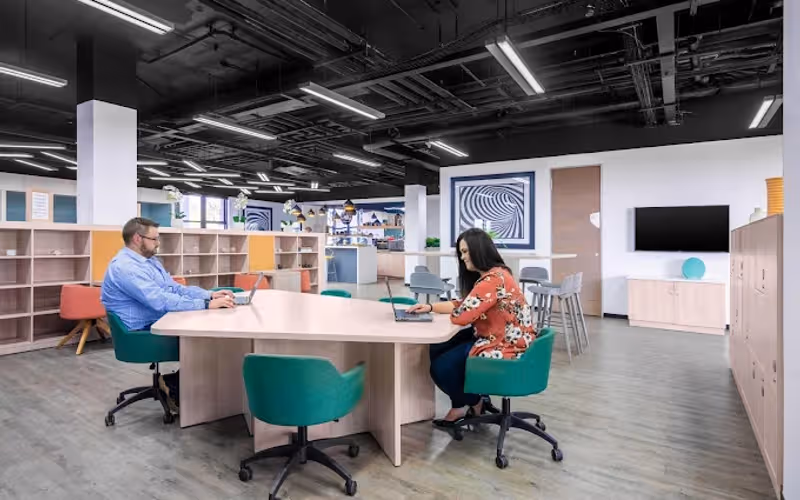 Maine 1 Amarand Ave Menlyn, Pretoria, 5 DESKS Maine 1 Amarand Ave Menlyn, Pretoria image 1