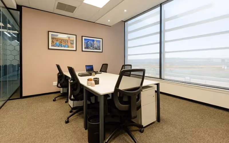 Gateway West 22 Magwa Cres, Johannesburg, 5 DESKS Gateway West 22 Magwa Cres, Johannesburg image 1