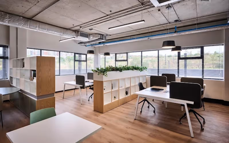 Capital Park Central Ln, Johannesburg, 5 DESKS Capital Park Central Ln, Johannesburg image 1