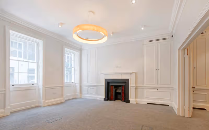 17 Carlisle Street, Greater London, 40 DESKS 17 Carlisle Street, Greater London image 1