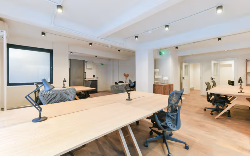 12 D'arblay St, London, 12 DESKS 12 D'arblay St, London image 1