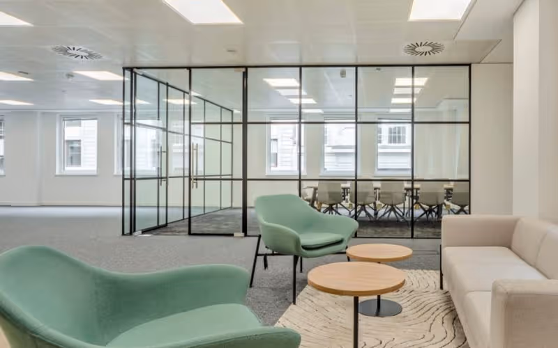 80 Leadenhall Street, London image 1