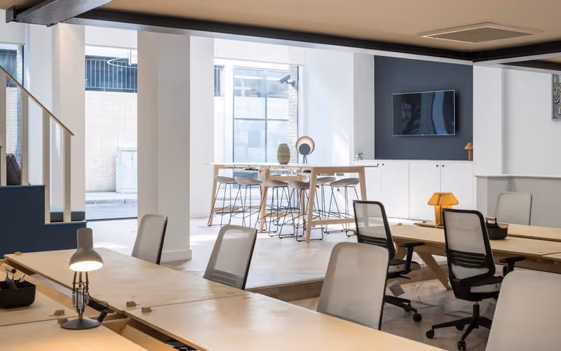 28 Scrutton Street, Greater London, 55 DESKS 28 Scrutton Street, Greater London image 1