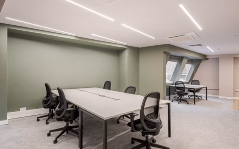141 Fenchurch Street, London, 10 DESKS 141 Fenchurch Street, London image 1