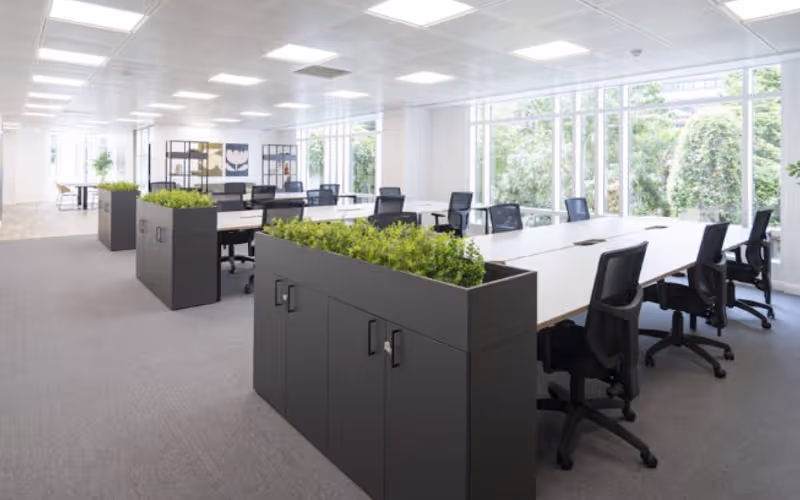 23-26 St Dunstan's Hill, London, 24 DESKS 23-26 St Dunstan's Hill, London image 1