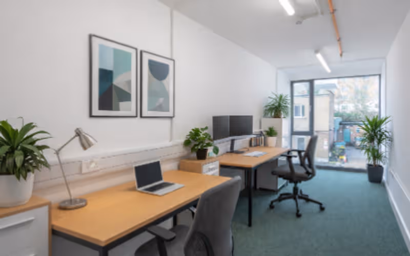 107 Lancaster Road, New Barnet London image 1