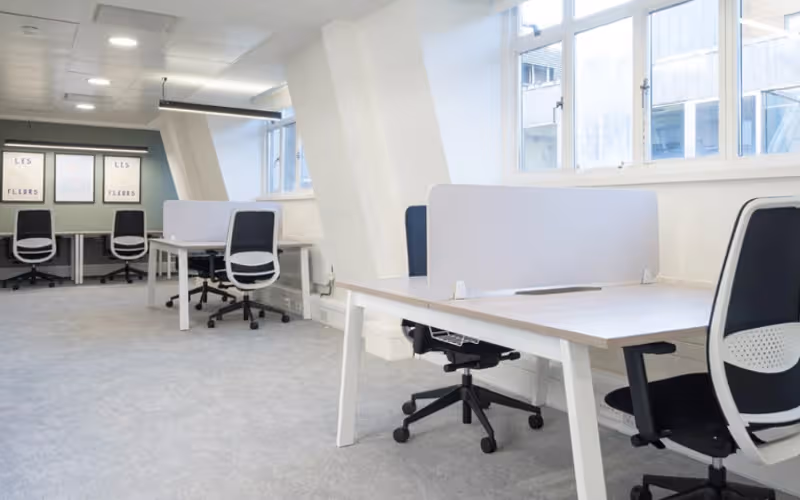 15 Basinghall Street, London, 26 DESKS 15 Basinghall Street, London image 1