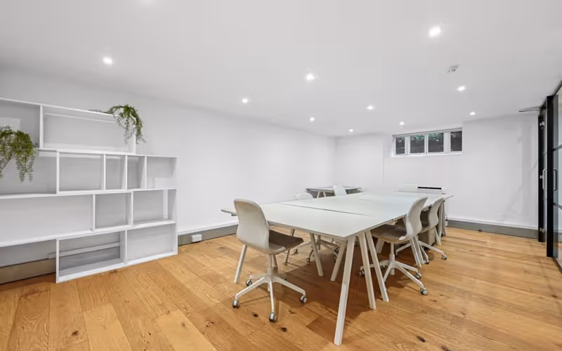 32B Wharf Rd, Shoreditch, 6 DESKS 32B Wharf Rd, Shoreditch image 1