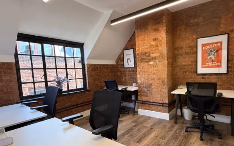 5 Crown Passage, Kingston Upon Thames, 9 DESKS 5 Crown Passage, Kingston Upon Thames image 1