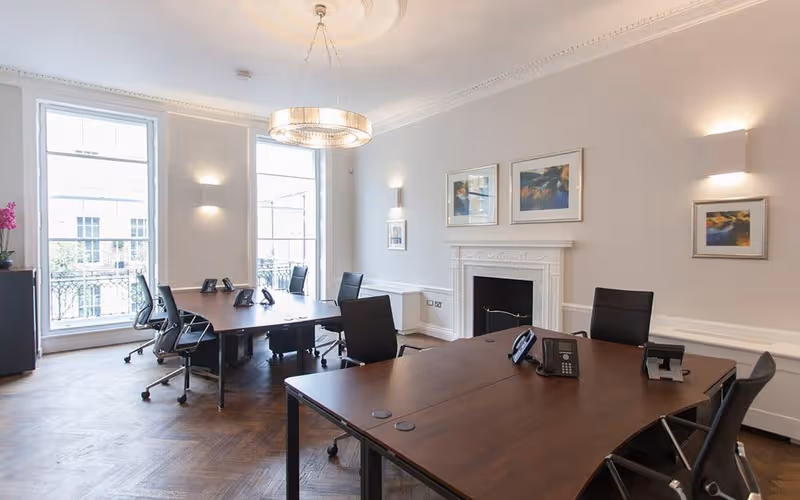 27-29 Gloucester Place Marylebone, London, 10 DESKS 27-29 Gloucester Place Marylebone, London image 1