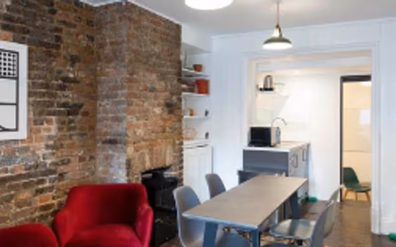 92 Hoxton Street, London image 1