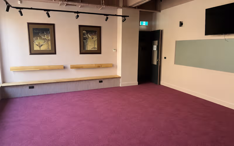 28 Elizabeth Street, Melbourne, 10 DESKS 28 Elizabeth Street, Melbourne image 1