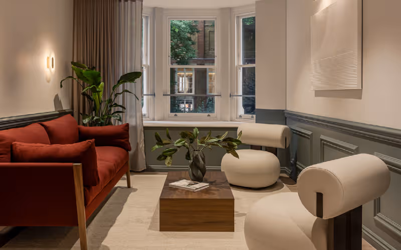 91 Jermyn St, London image 1
