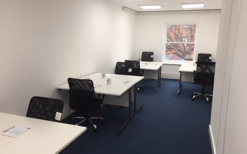 45-55 Longsmith Street, Gloucestershire, 18 DESKS 45-55 Longsmith Street, Gloucestershire image 1