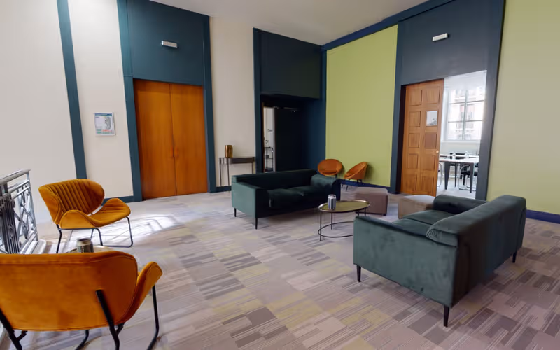 15 Bd De Brosses, Dijon, 16 DESKS 15 Bd De Brosses, Dijon image 1
