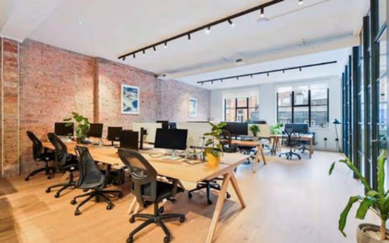 15 Rathbone Place, London, 50 DESKS 15 Rathbone Place, London image 1