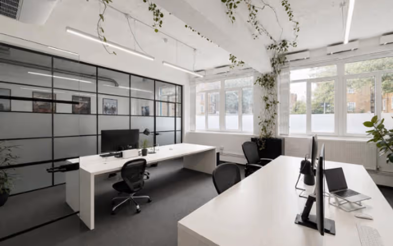 18 Bevis Marks, London, 56 DESKS 18 Bevis Marks, London image 1