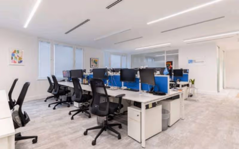 40 Queen Street, London, 18 DESKS 40 Queen Street, London image 1