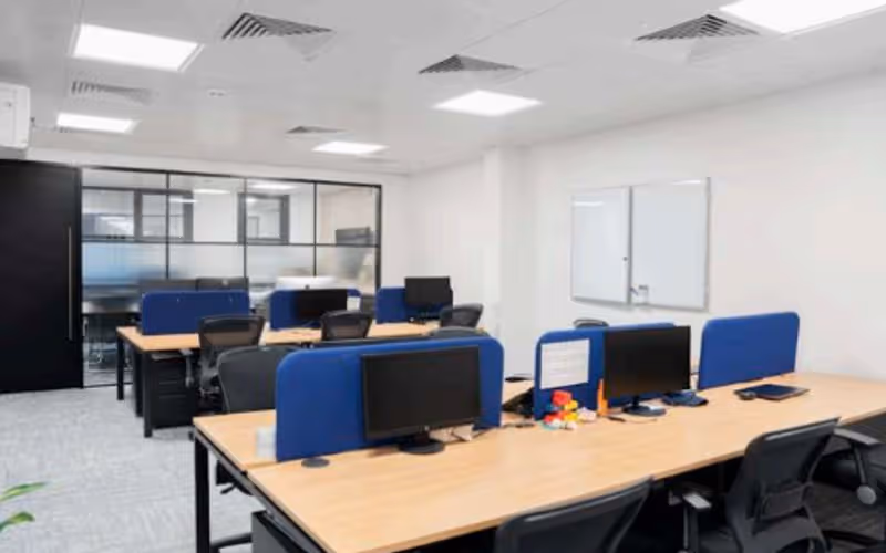 145 Leadenhall St, London, 24 DESKS 145 Leadenhall St, London image 1