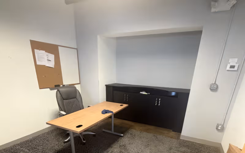 112 Broadway Street, Durham, 5 DESKS 112 Broadway Street, Durham image 1