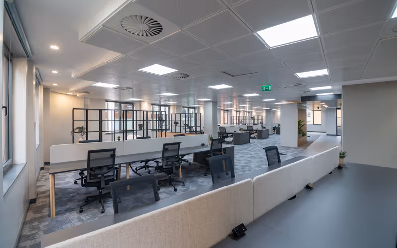 42 Fountain Street, Greater Manchester, 77 DESKS 42 Fountain Street, Greater Manchester image 1