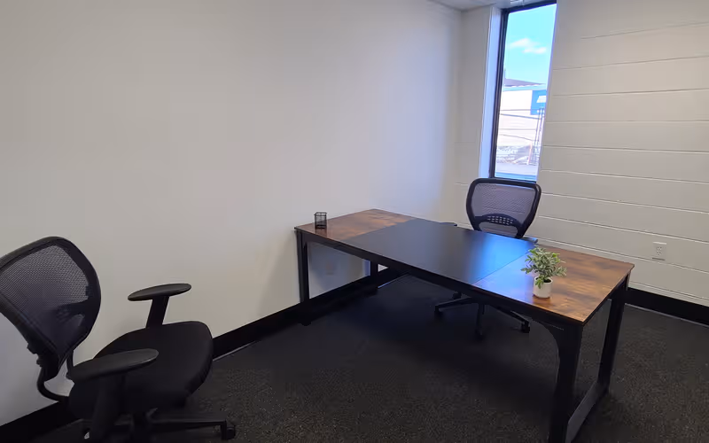 115 28th Street, Newport News, 1 DESK 115 28th Street, Newport News image 1