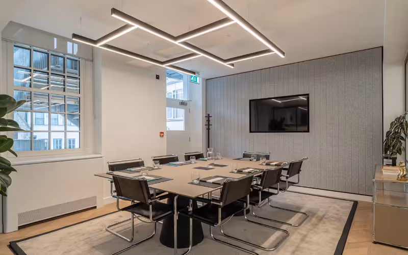 15 Berkeley Street, London image 1