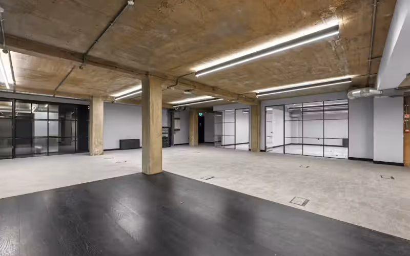 338–346 Goswell Road, London, 40 DESKS 338–346 Goswell Road, London image 1