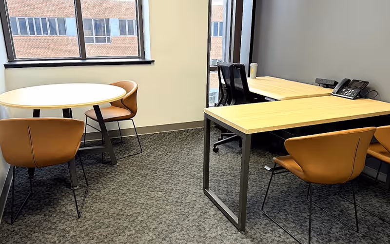 10550 Linden Lake Plaza #300, Manassas, 1 DESK 10550 Linden Lake Plaza #300, Manassas image 1