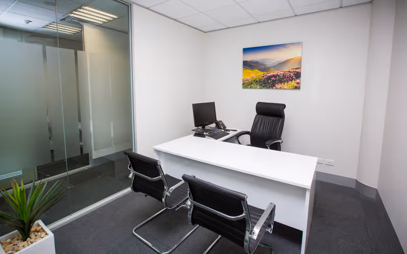 64 Victor Crescent, Narre Warren, 7 DESKS 64 Victor Crescent, Narre Warren image 1