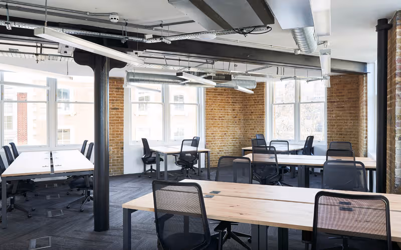 82 Great Eastern Street, London, 6 DESKS 82 Great Eastern Street, London image 1