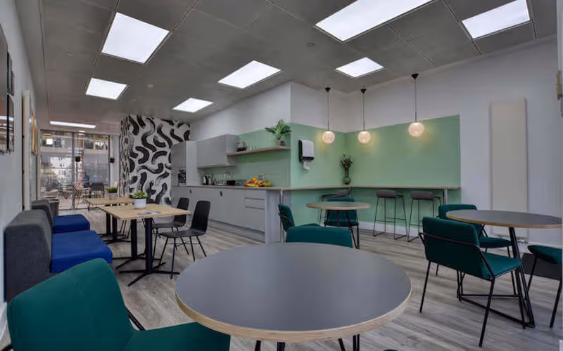 Harbour Avenue, Greater London, 70 DESKS Harbour Avenue, Greater London image 1