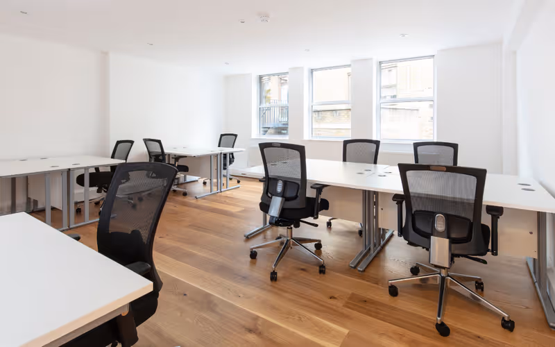 54 South Molton Street, Greater London, 10 DESKS 54 South Molton Street, Greater London image 1