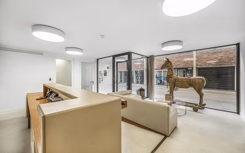 6–16 Huntsworth Mews Marylebone, London, 15 DESKS 6–16 Huntsworth Mews Marylebone, London image 1
