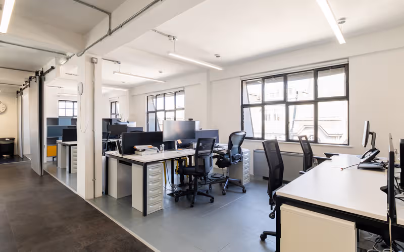 75-76 Wells Street, London, 24 DESKS 75-76 Wells Street, London image 1