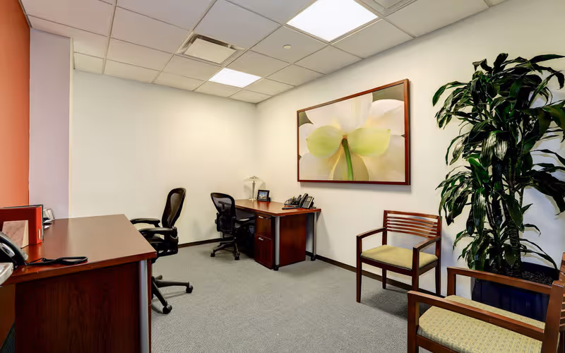 1701 Pennsylvania Avenue Nw, Washington, 6 DESKS 1701 Pennsylvania Avenue Nw, Washington image 1