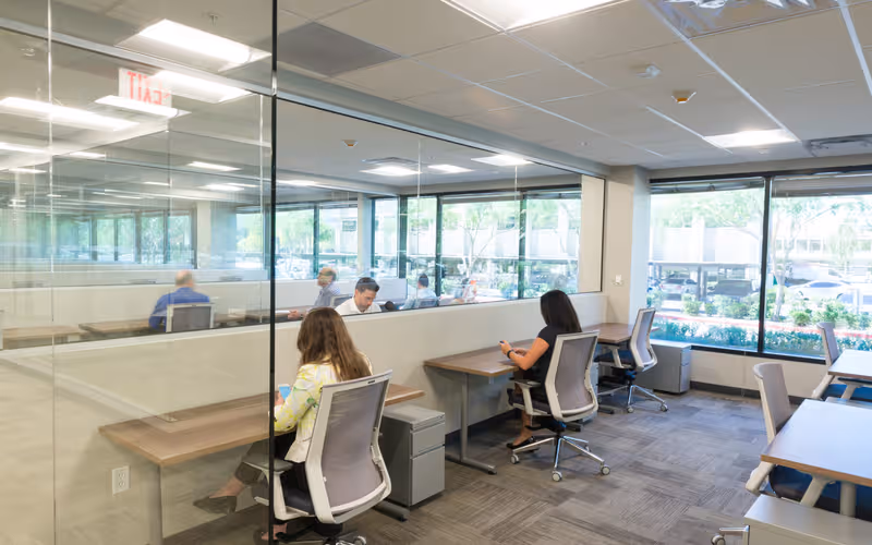 2390 E Camelback Rd, Phoenix, 24 DESKS 2390 E Camelback Rd, Phoenix image 1