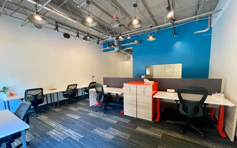25 N River Ln, Geneva, 7 DESKS 25 N River Ln, Geneva image 1