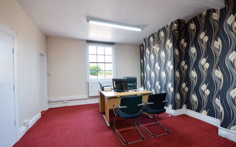 99-103 Lomond Grove, London, 24 DESKS 99-103 Lomond Grove, London image 1