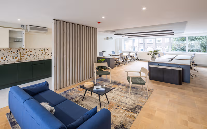 74-76 Saint John Street, Greater London, 16 DESKS 74-76 Saint John Street, Greater London image 1