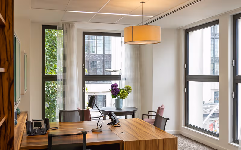 96 Kensington High Street, Greater London, 80 DESKS 96 Kensington High Street, Greater London image 1