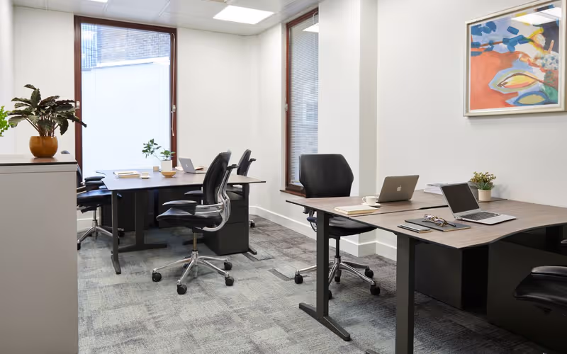 6 Snow Hill, London image 1