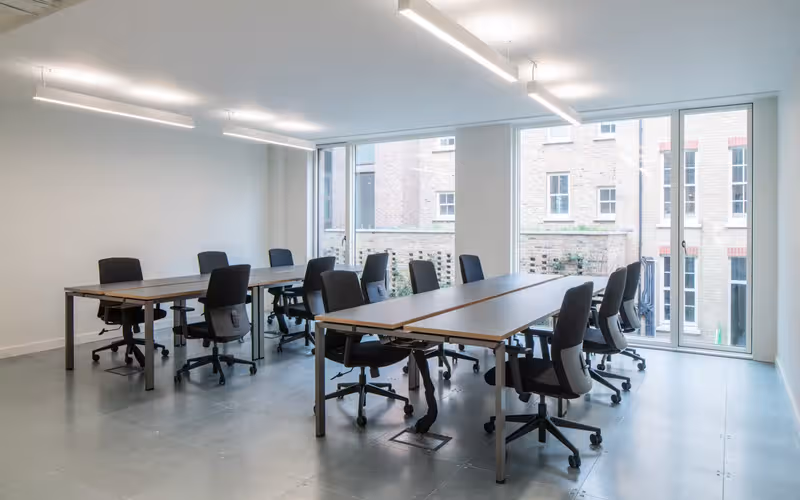 20-30 Whitechapel Road, Whitechapel, 100 DESKS 20-30 Whitechapel Road, Whitechapel image 1