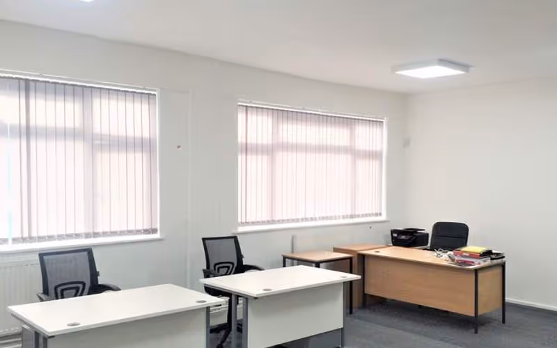 6 Chase Road, Park Royal, 30 DESKS 6 Chase Road, Park Royal image 1