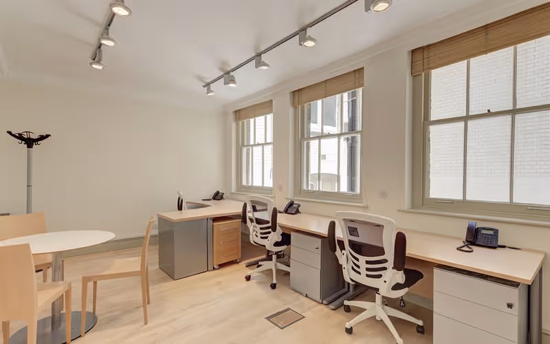 14 Old Queen Street, Greater London image 1