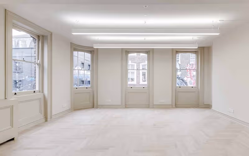 32 Carnaby Street, Carnaby, 6 DESKS 32 Carnaby Street, Carnaby image 1